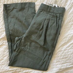 WILFRED- linen blend, pleated olive green trousers, size 10
